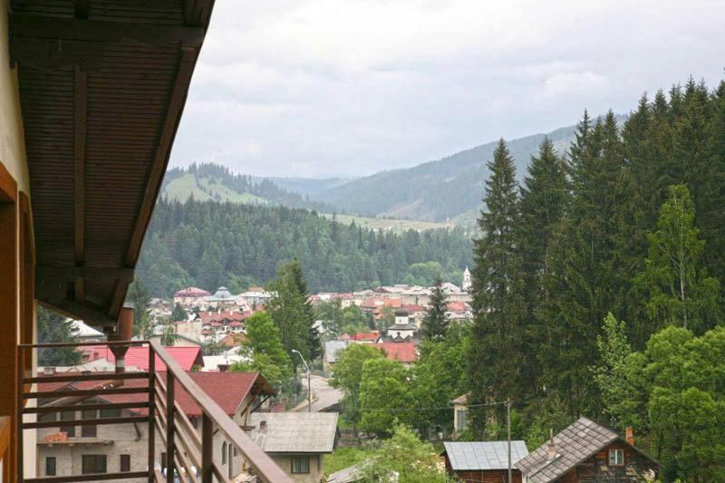 Chalet Minut Vatra Dornei Exteriör bild