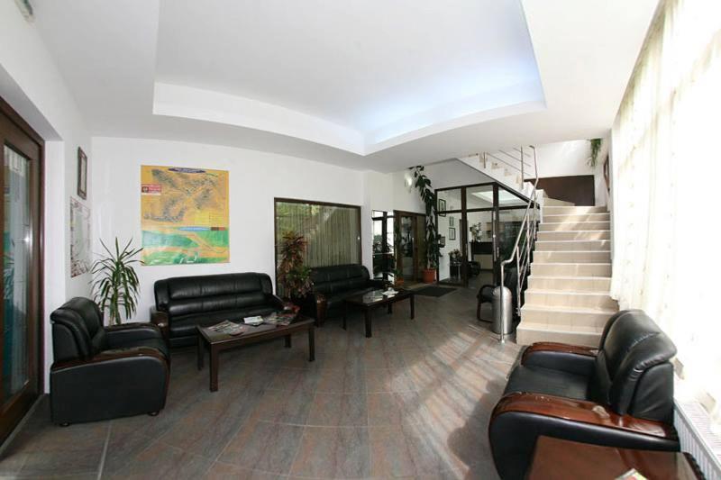 Chalet Minut Vatra Dornei Exteriör bild