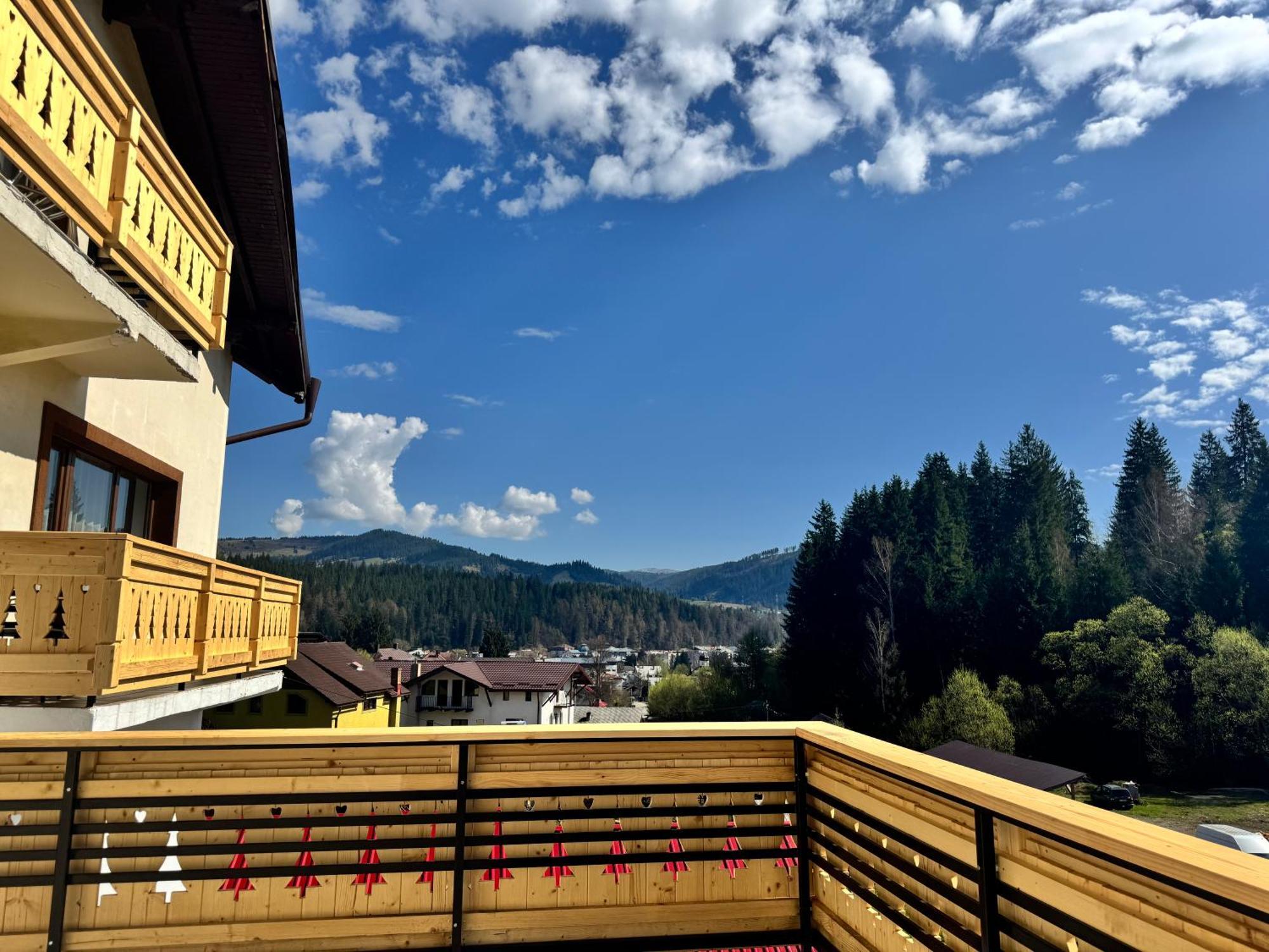 Chalet Minut Vatra Dornei Exteriör bild
